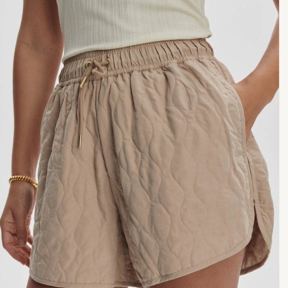 Varley Beige Quilted Athletic Shorts